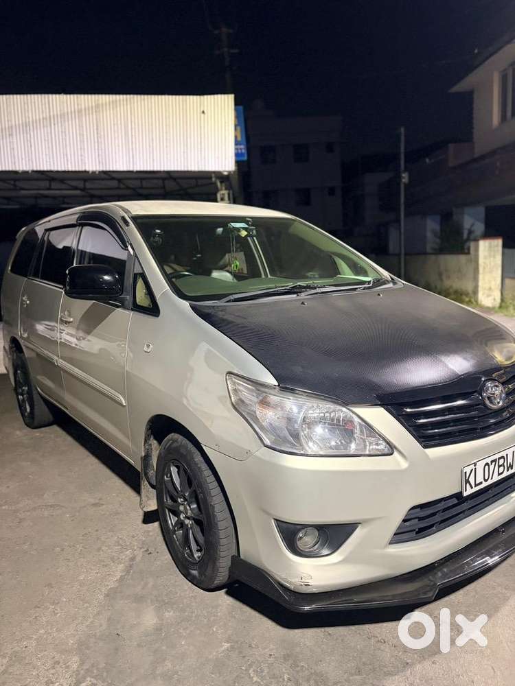 Toyota Innova 2012 Diesel Well Maintained
