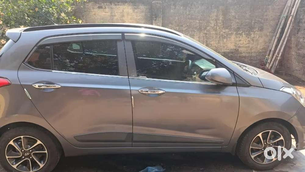 Singal Handed First Owner Car