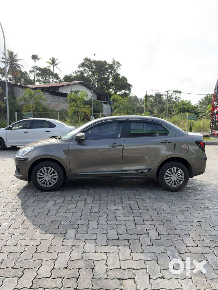 Maruti Suzuki Dzire 1.2 Vxi Amt, 2020, Petrol