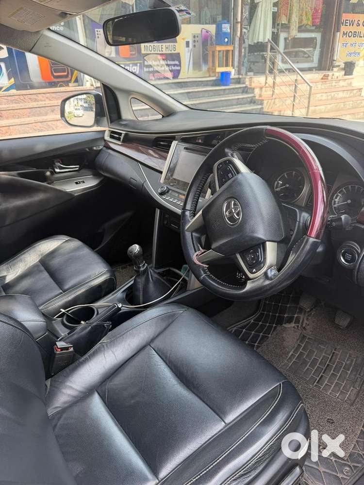 Toyota Innova Crysta 2016