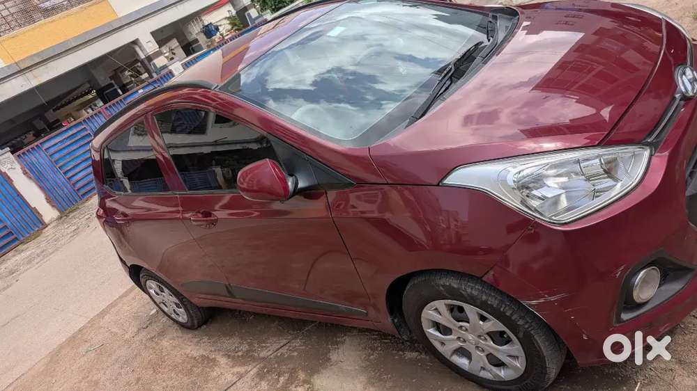 Hyundai Grand I10 Sportz 2016 Petrol