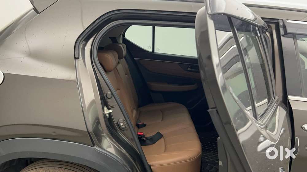 Honda Elevate Zx Cvt, 2023, Petrol