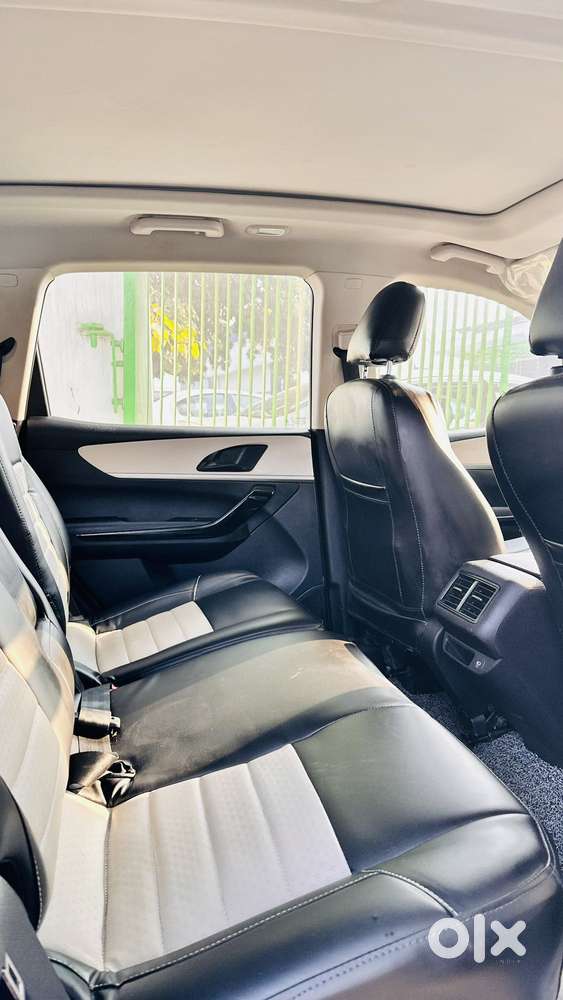 Mahindra Xuv700 2.2 Ax 5 Diesel Mt 7 Str, 2022, Diesel