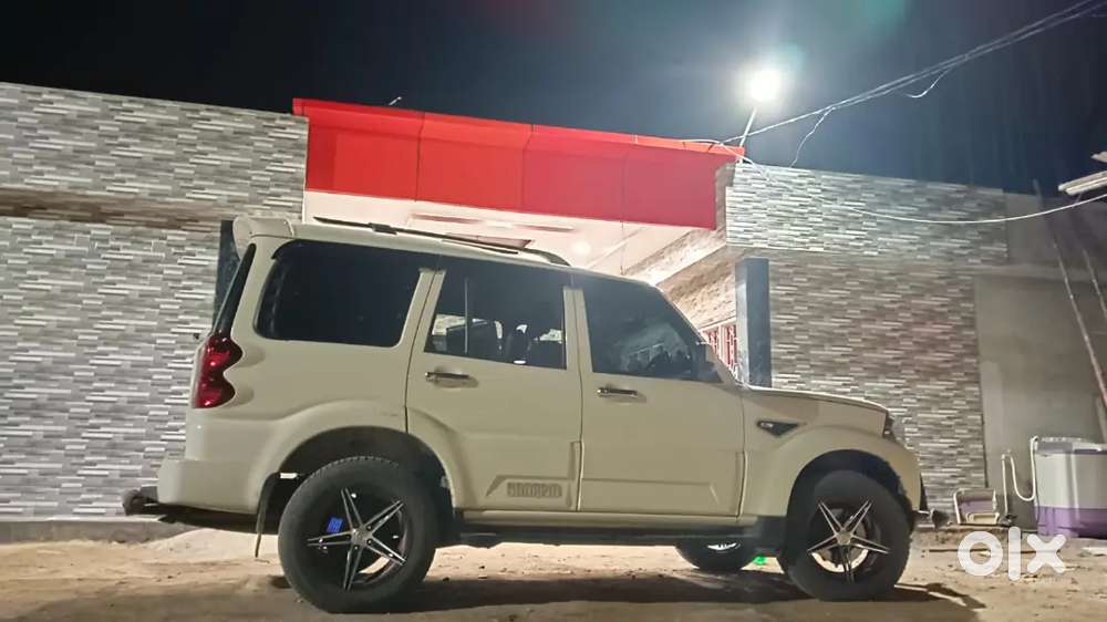 Mahindra Scorpio Classic 2018 Diesel Manual
