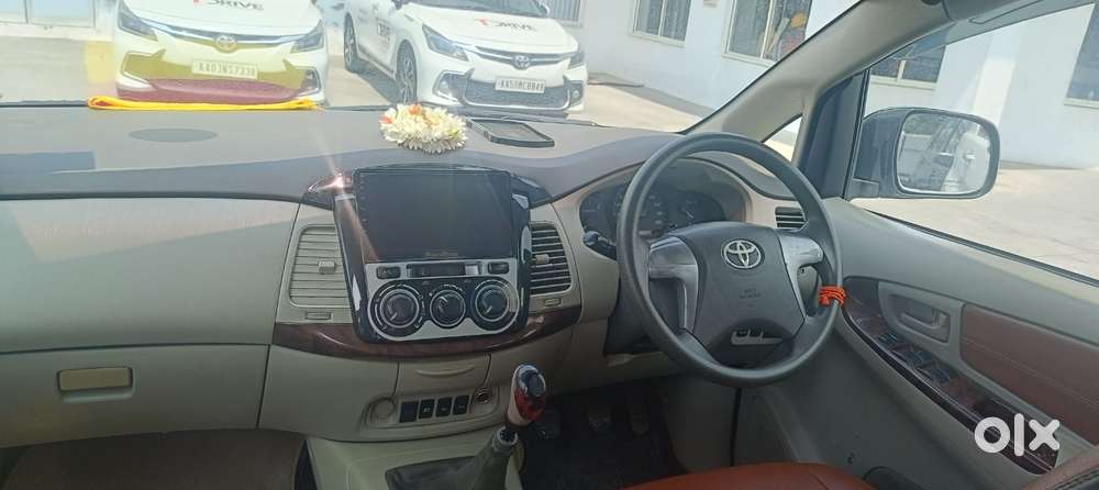 Toyota Innova 2.5 V 7 Str, 2013, Diesel
