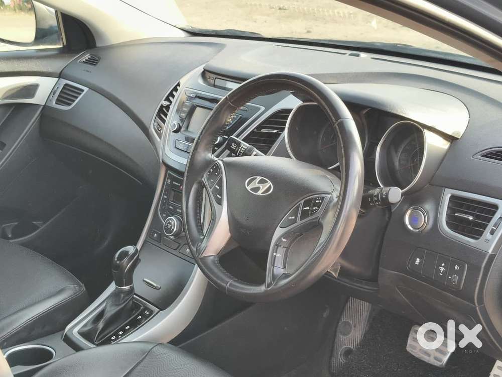 Hyundai New Elantra 1.8 Sx (o) At Vtvt, 2015, Petrol