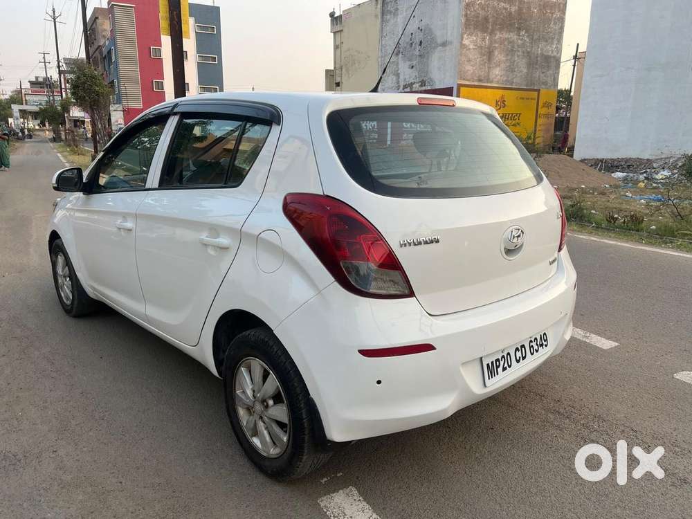 Hyundai I20 Petrol Cvt Magna Executive, 2013, Petrol