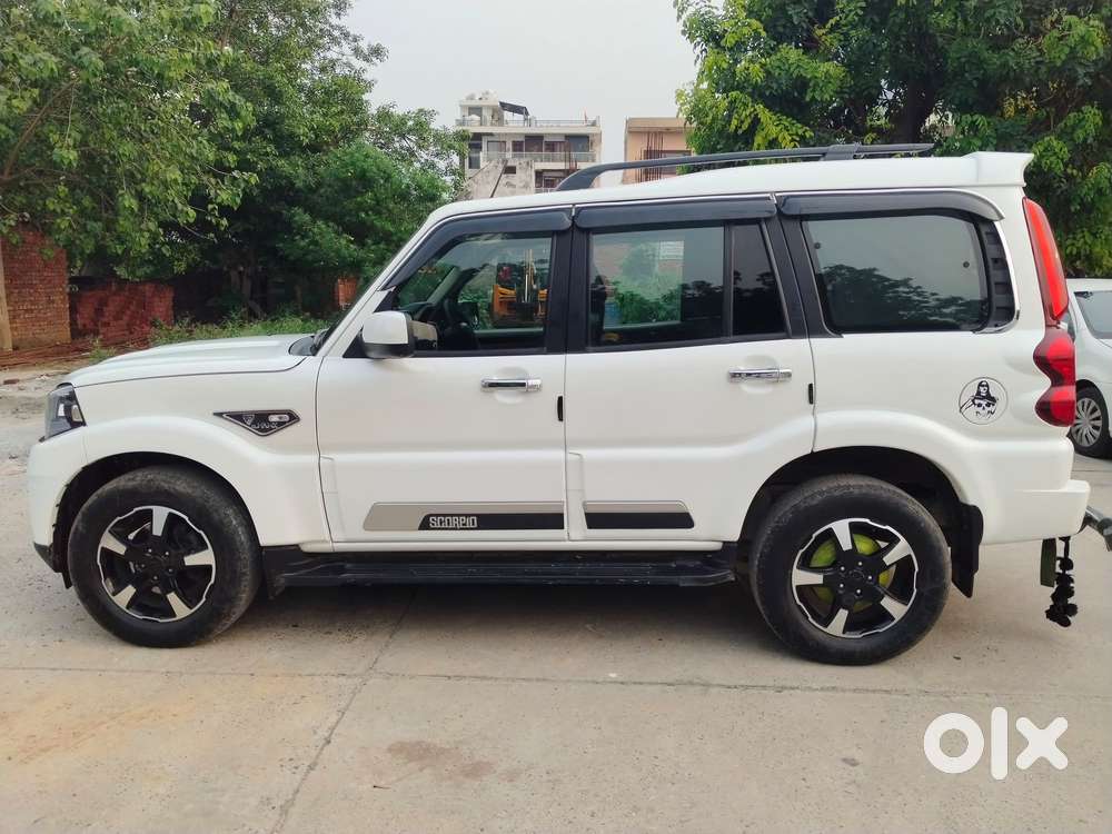 Mahindra Scorpio Classic 2.2 S 11 Mt 7 Str, 2024, Diesel