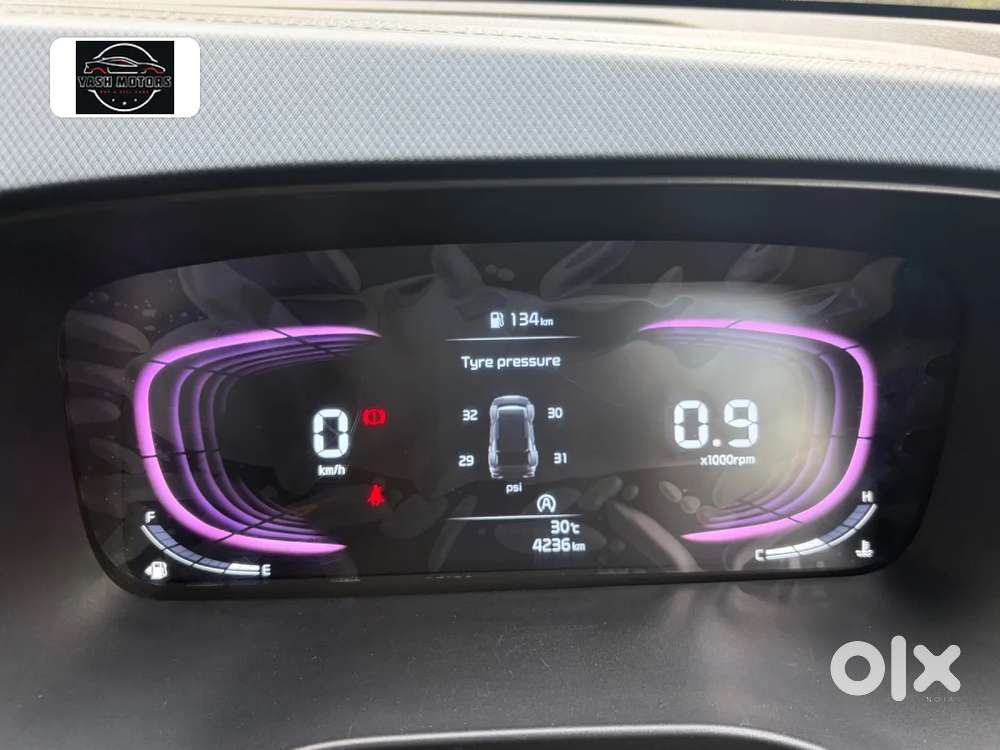 Kia Carens G1.5 6mt Gravity, 2024, Petrol
