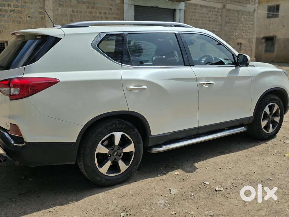 Mahindra Alturas G4 4wd At, 2019, Diesel