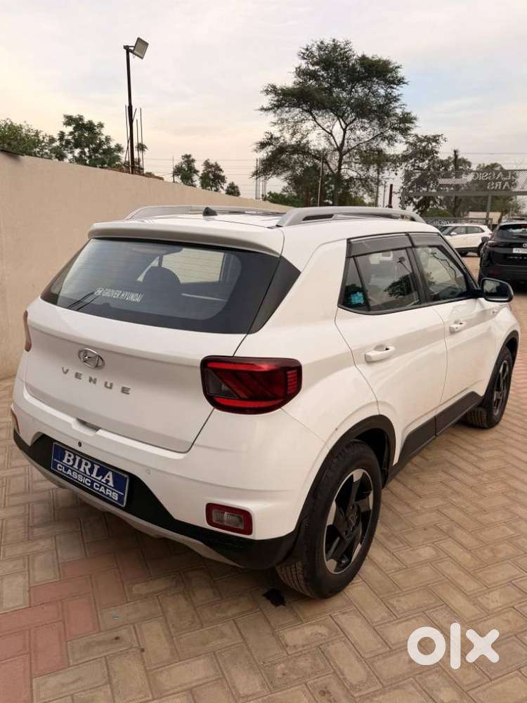 Hyundai Venue 1.2 S Plus, 2019, Petrol
