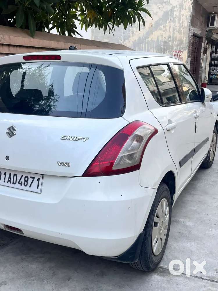 Maruti Suzuki Swift 2012