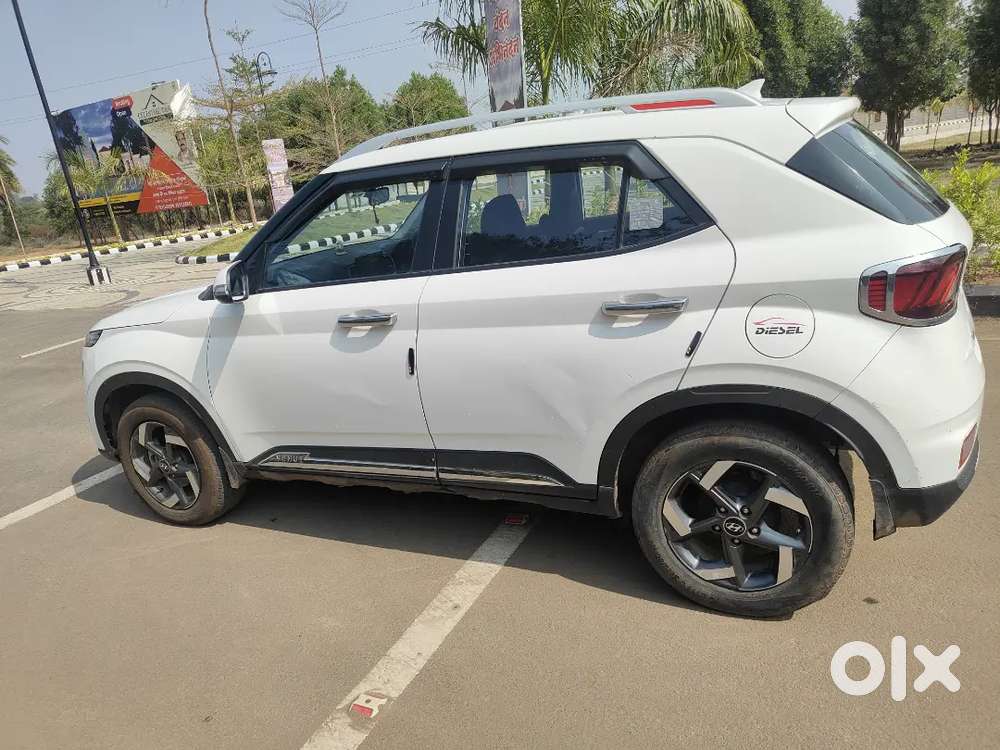 Hyundai Venue 2021 Diesel Well Maintained