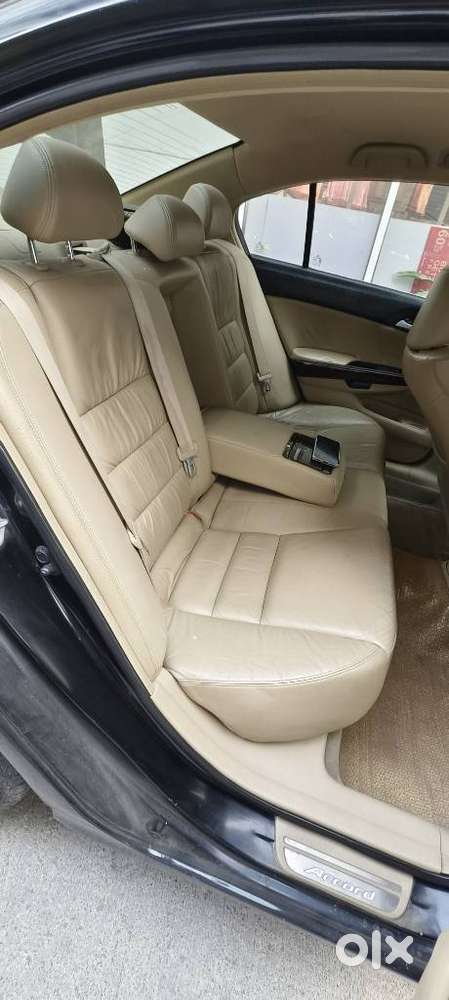 Honda Accord 2.4 Manual, 2011, Petrol