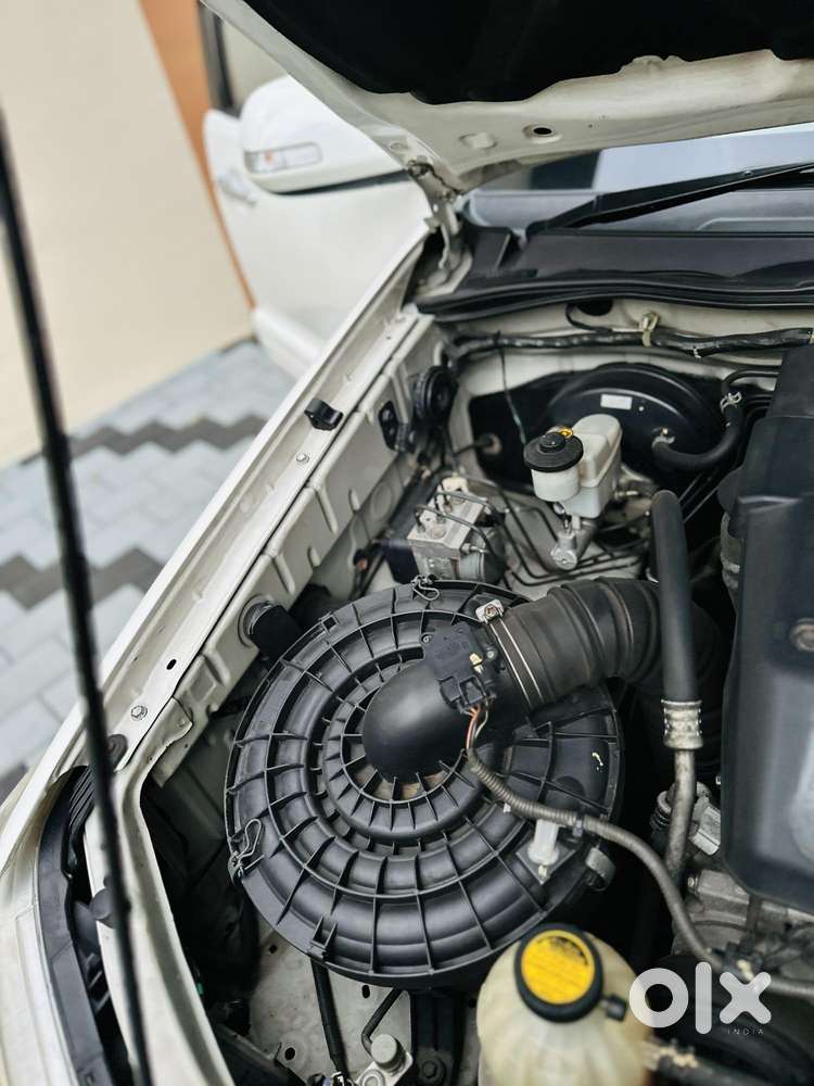 Toyota Fortuner 2011-2016 4x2 At, 2012, Diesel