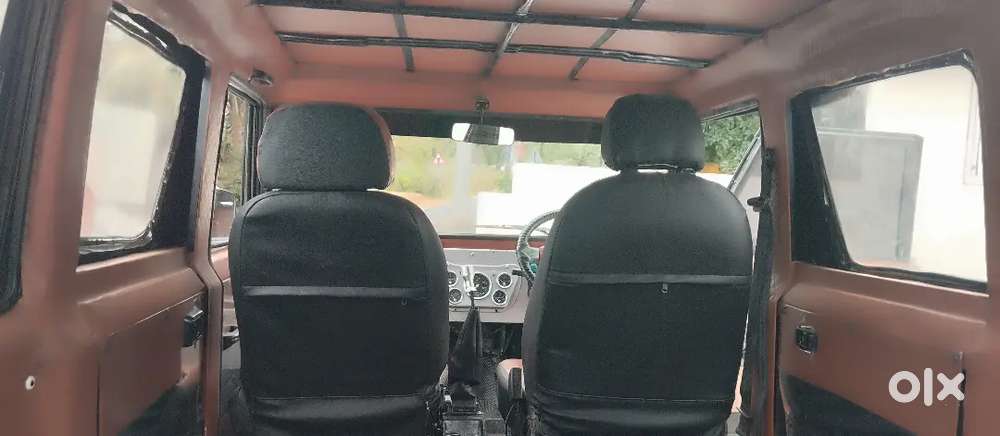 Mahindra Jeep Commander 2000