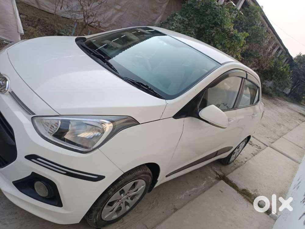 Hyundai Xcent Petrol/cng Excellent Condition.