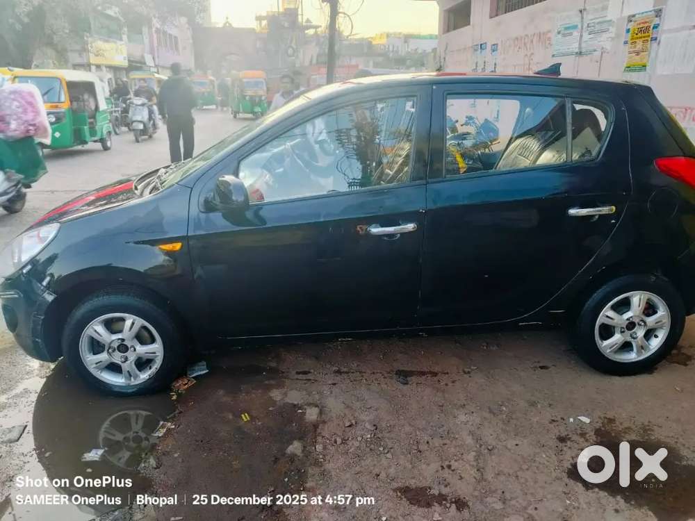Hyundai I20 2010 Diesel 100000 Km Driven