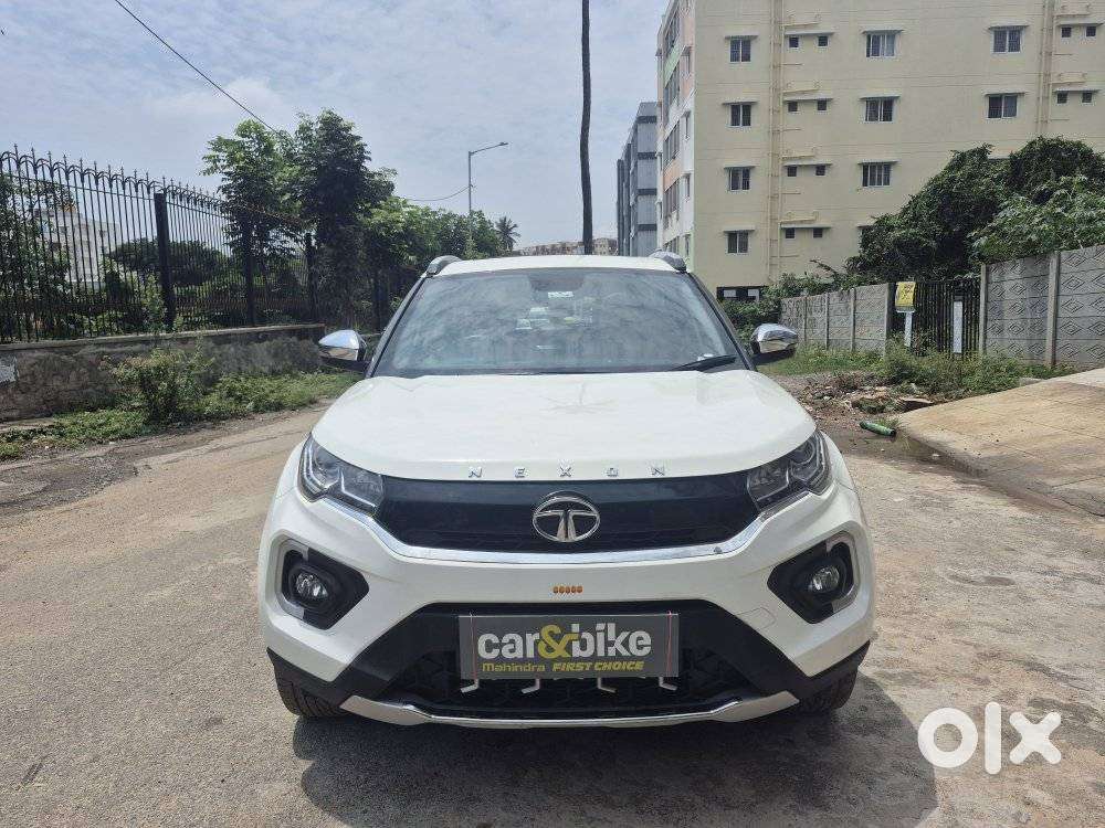 Tata Nexon 1.2 Revotron Xza Plus (l), 2023, Petrol