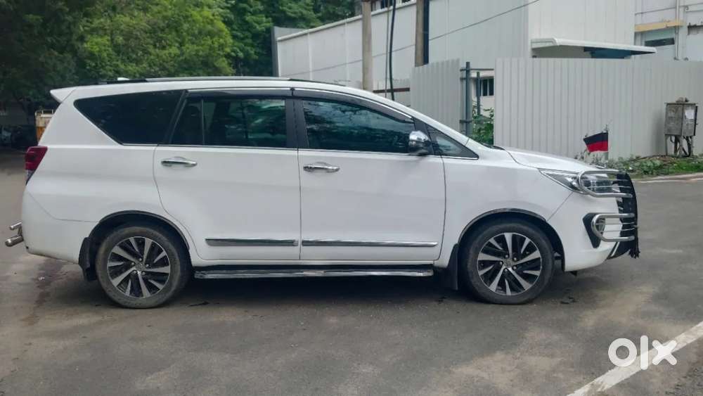 Toyota Innova Crysta [2020-ongoing] 2.4 Zx 7 Str, 2022, Diesel