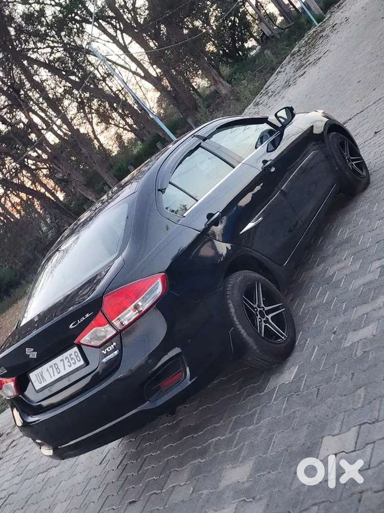 Maruti Suzuki Ciaz Vxi +
1st Owner 
Music System