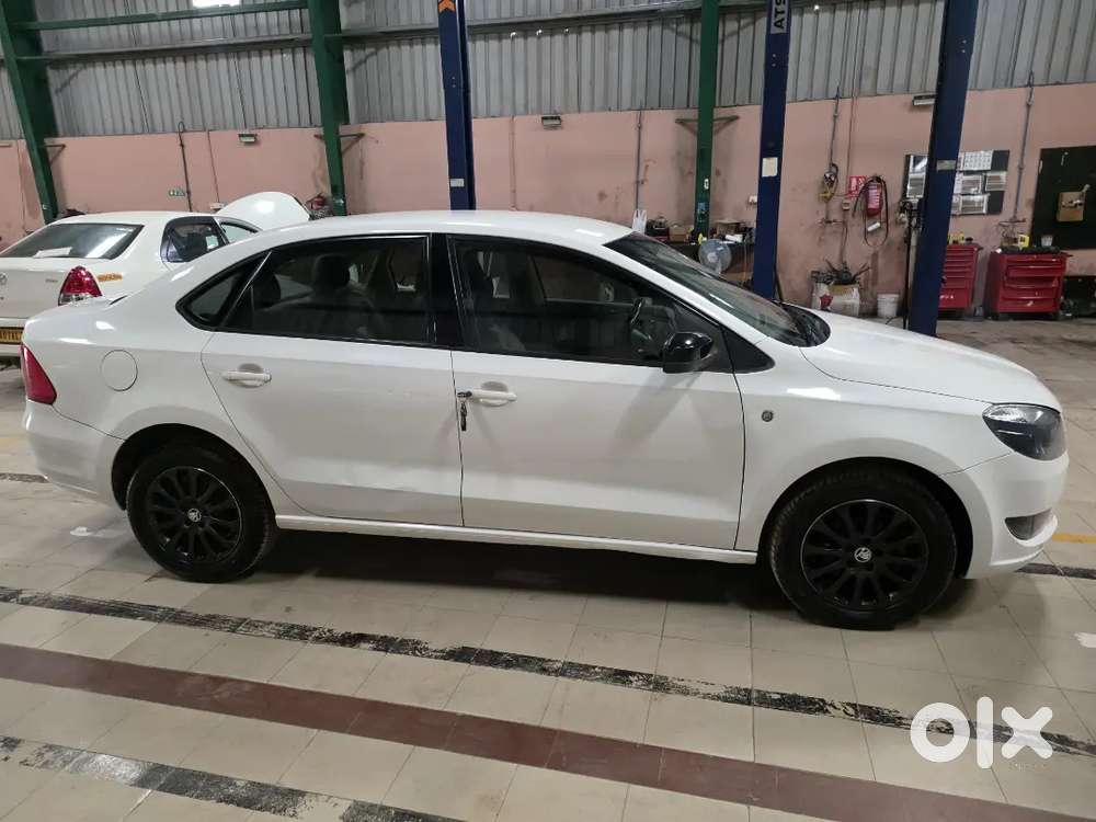 Skoda Rapid Elegance 1.5 2014