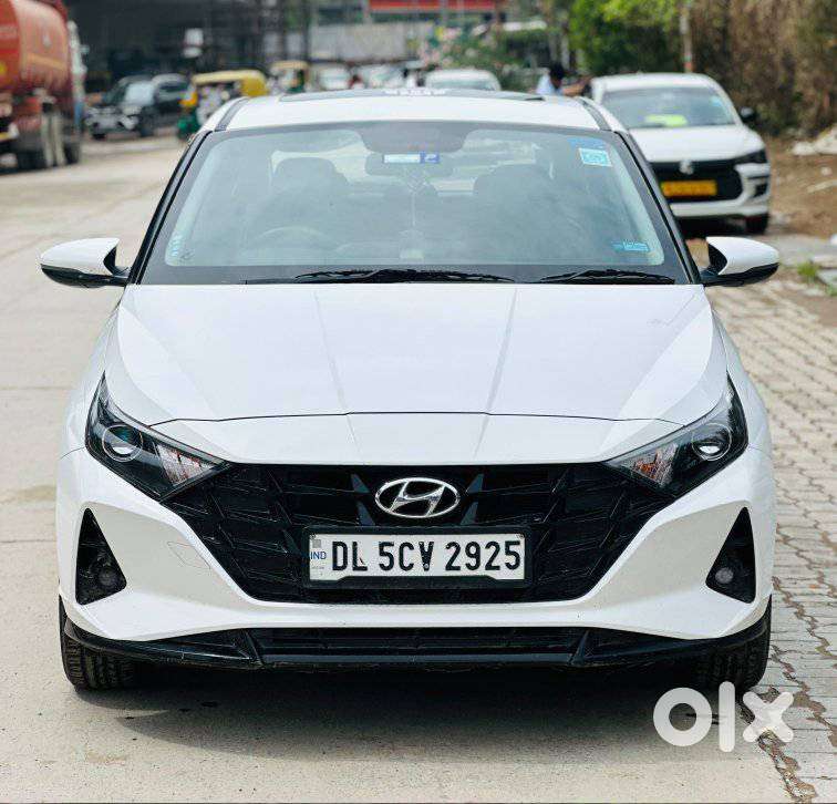 Hyundai I20 Asta (o) 1.2 Mt Dual Tone, 2023, Petrol
