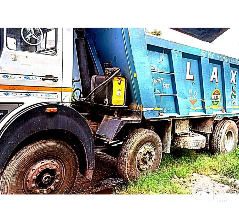 Tata 12 tyre truck