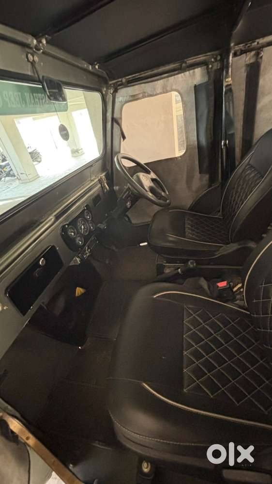 Mahindra Jeep Classic Diesel 1987
