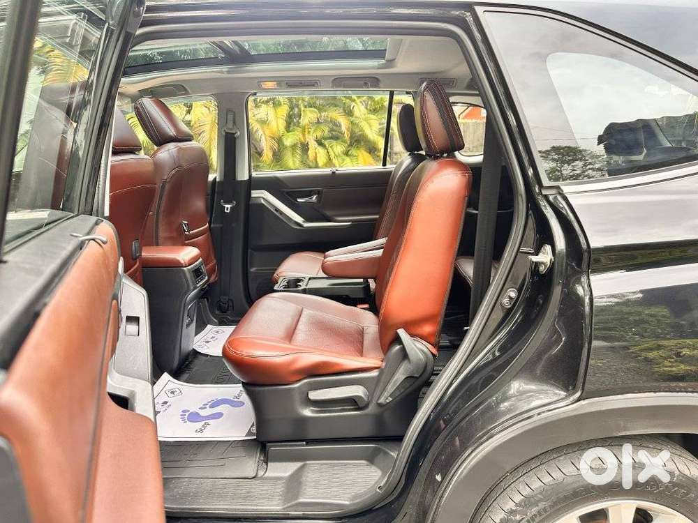 Toyota Innova Hycross 2.0 Vx (o) Hybrid 7 Str, 2024, Petrol