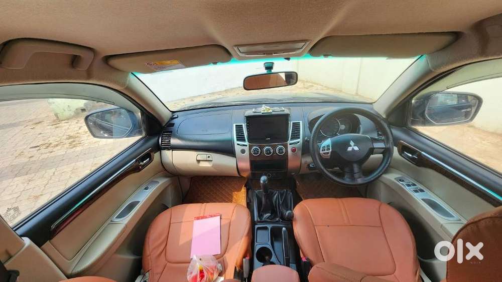 Mitsubishi Pajero Sport 2.5 Manual, 2013, Diesel