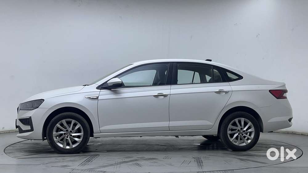 Skoda Slavia Ambition 1.0l Tsi Mt, 2022, Petrol