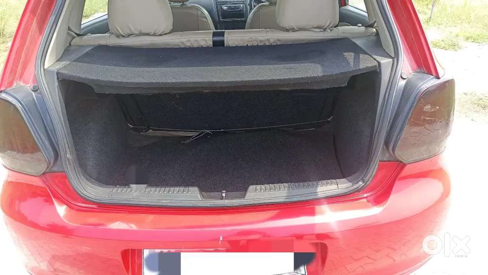 Volkswagen Polo Petrol 2011