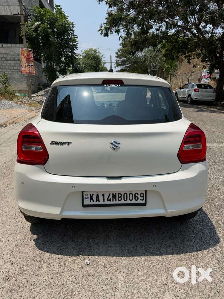 Maruti Suzuki Swift Lxi Option, 2023, Petrol