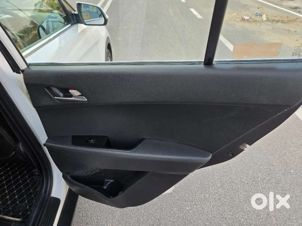Hyundai Creta 1.6 Sx Plus Petrol At, 2017, Petrol