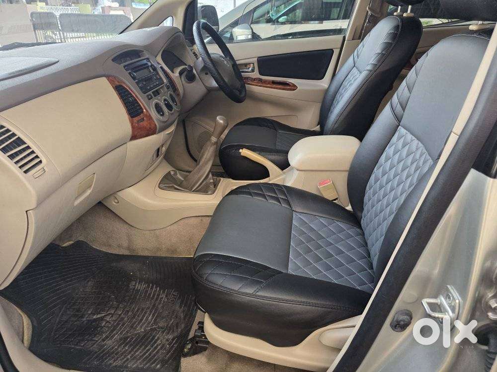 Toyota Innova 2.5 Vx 8 Seater Bs Iv, 2008, Diesel