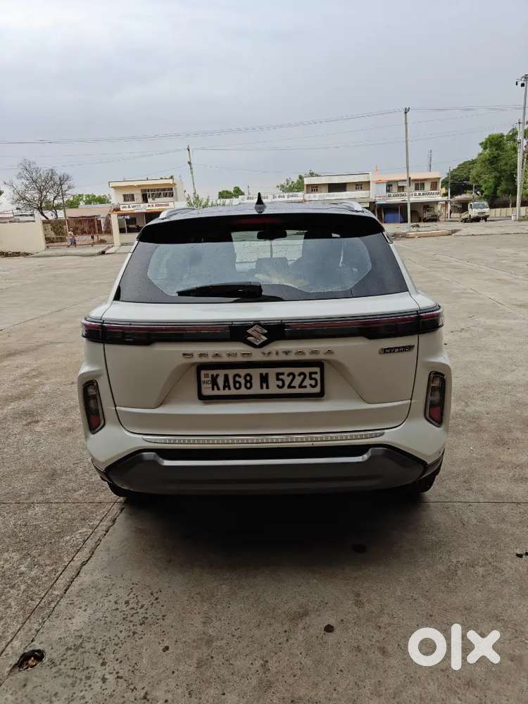 Maruti Suzuki Grand Vitara 2023 Cng & Hybrids Good Condition