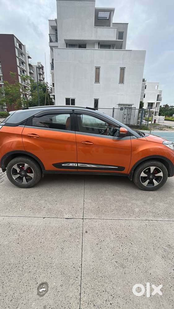 Well Maintained & Never Painted 2018 Tata Nexon Diesel Amt Xza Plus
