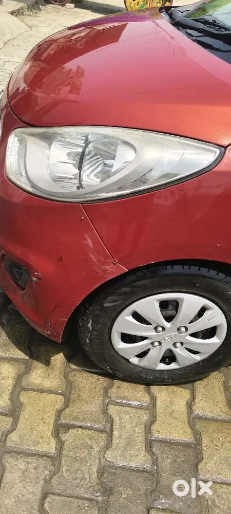 Hyundai I10 2012 Last  Cng & Hybrids 80000 Km Driven
