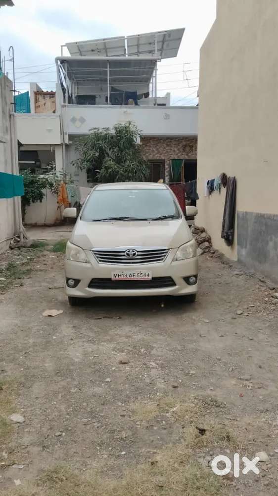 Toyota Innova 2013 Diesel 2nd Owner