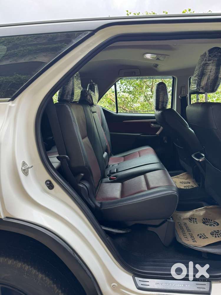 Toyota Fortuner Leader Edition (at), 2025, Diesel