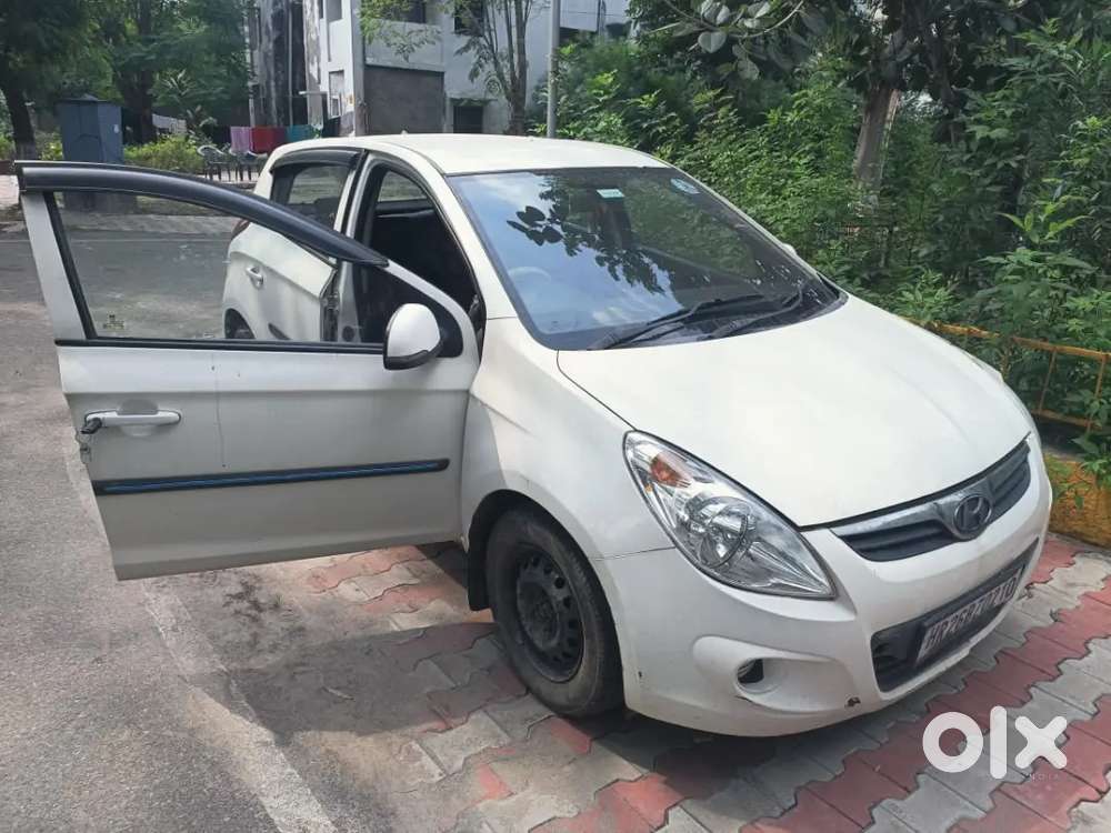 Hyundai I20 Asta 2013 Petrol Car