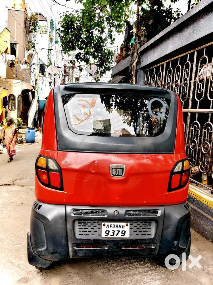 Qute Bajaj