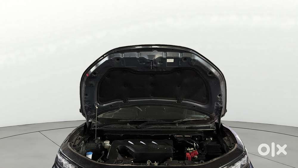 Maruti Suzuki Fronx Alpha 1.0l Turbo 6 At, 2025, Petrol