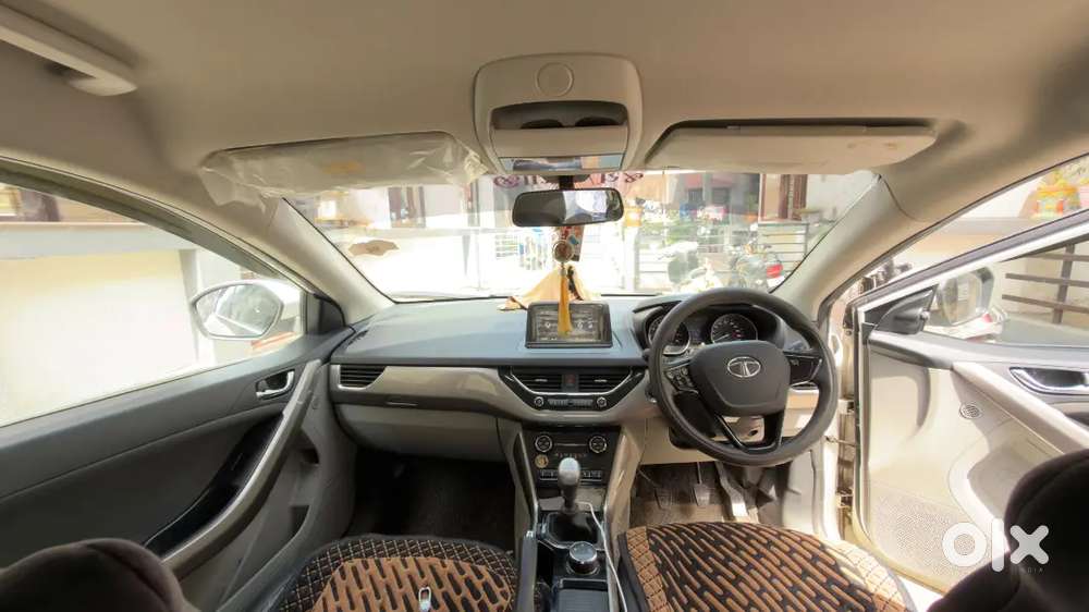 Tata Nexon Petrol Manual 2018