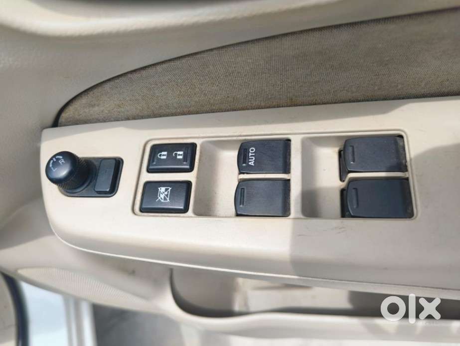 Maruti Suzuki Ciaz Zxi, 2015, Petrol