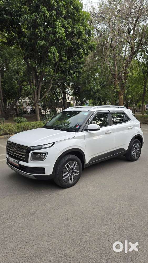 Hyundai Venue 1.0 S (o) Turbo Imt, 2023, Petrol