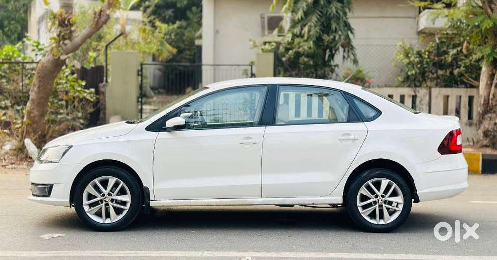 Skoda Rapid 2013-2016 1.6 Mpi Elegance Black Package, 2017, Petrol