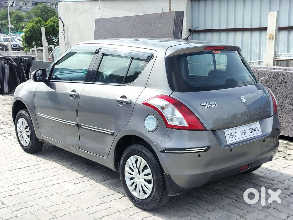 Maruti Suzuki Swift Vxi 1.2 Abs Bs-iv, 2016, Petrol