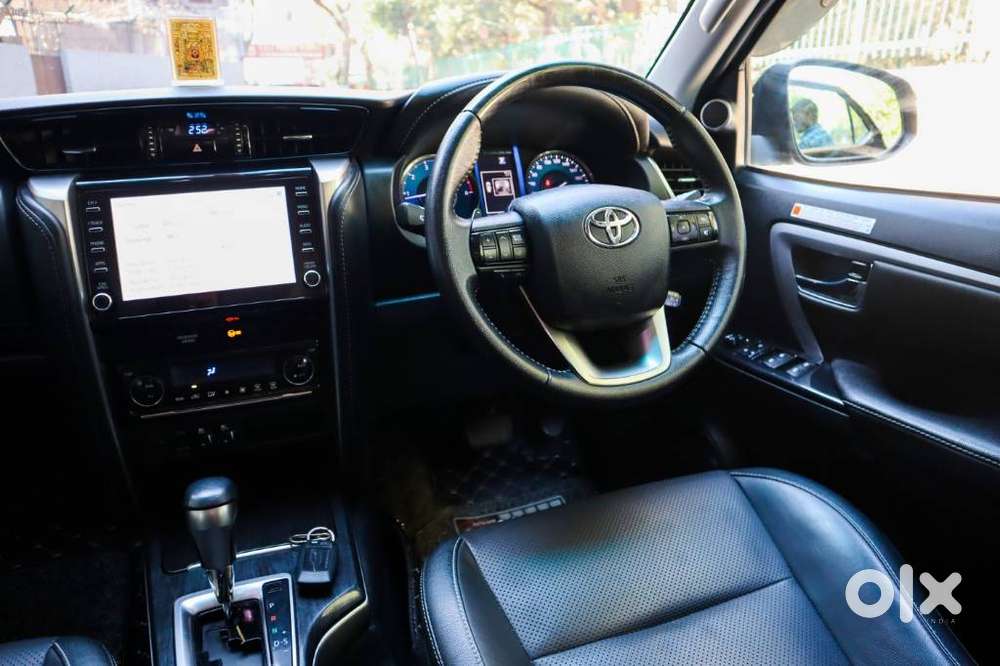 Toyota Fortuner [2021-ongoing] 2.8 2wd Diesel At, 2023, Diesel